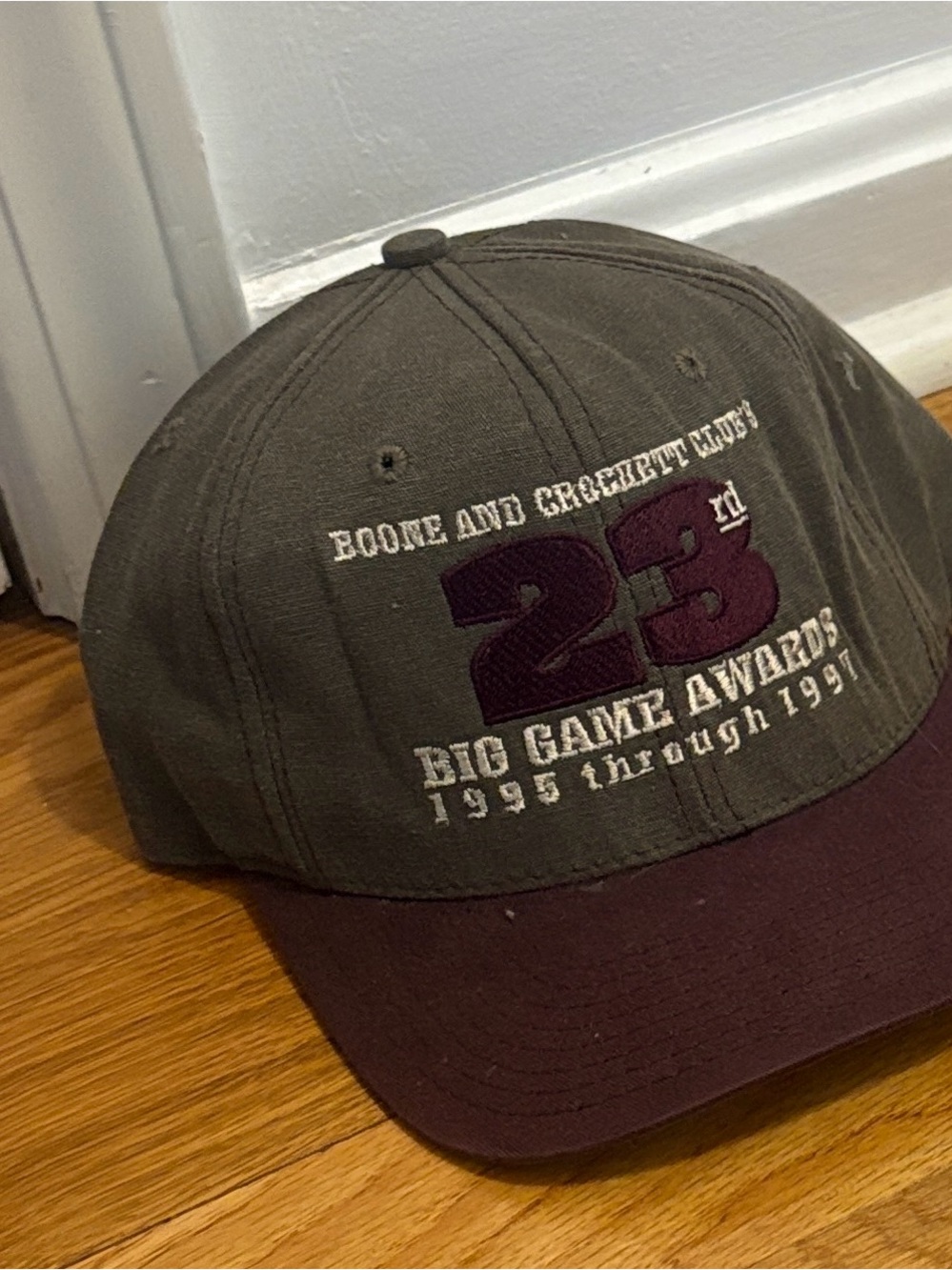 VINTAGE Hunting Baseball Snapback